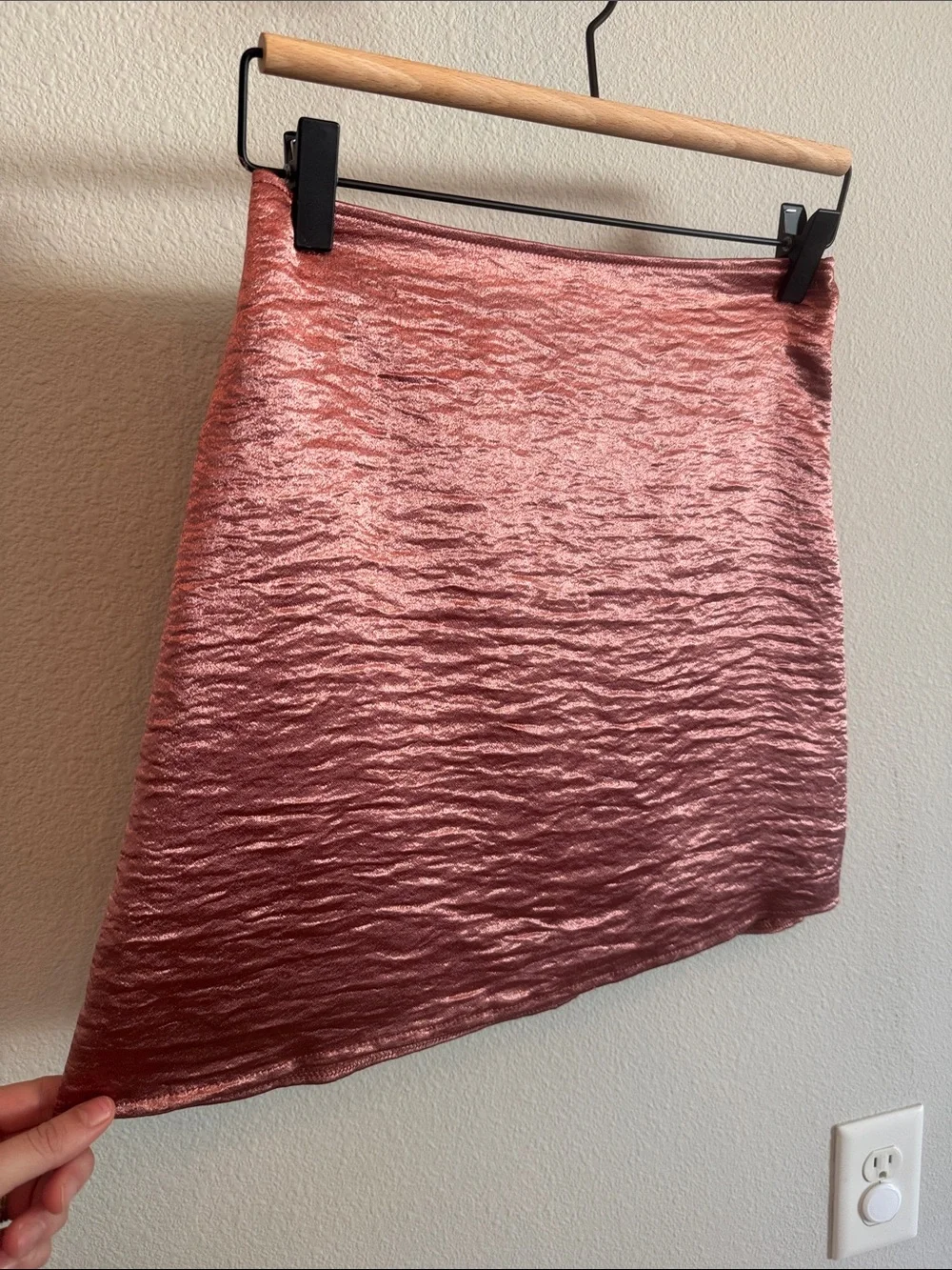 Express Textured Satin Mini Skirt - Dusty Rose